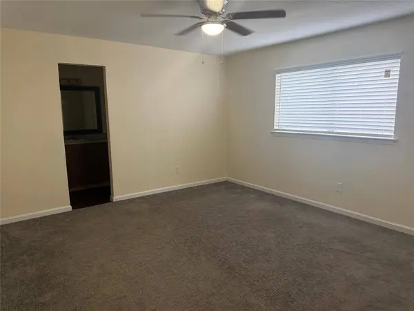 1361 Oakbluff Drive, Lancaster, TX 75146