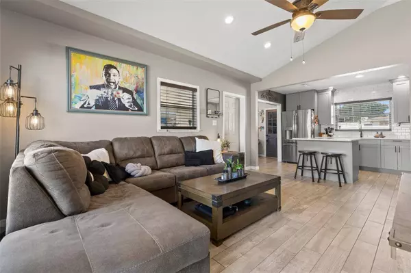 4906 N TAMPANIA AVE, Tampa, FL 33614