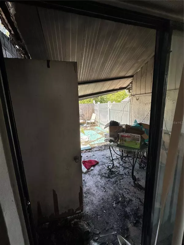 4010 CEDARLIMB CT, Tampa, FL 33614