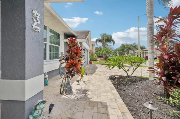 18514 AVOCET DR, Lutz, FL 33558