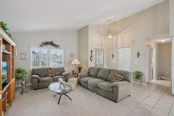 8207 NATIONAL DR, Port Richey, FL 34668