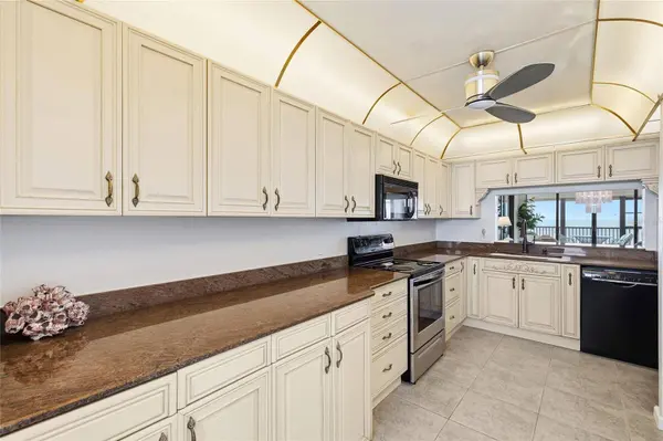 15462 GULF BLVD #601, Madeira Beach, FL 33708