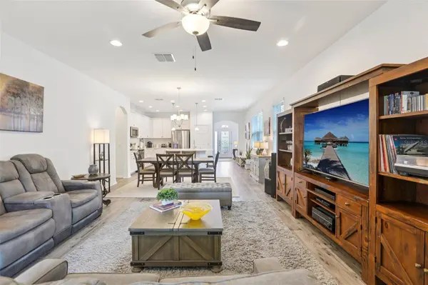 7114 GULF CYPRESS AVE, Land O Lakes, FL 34637