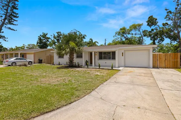 2066 62ND PL S, St Petersburg, FL 33712