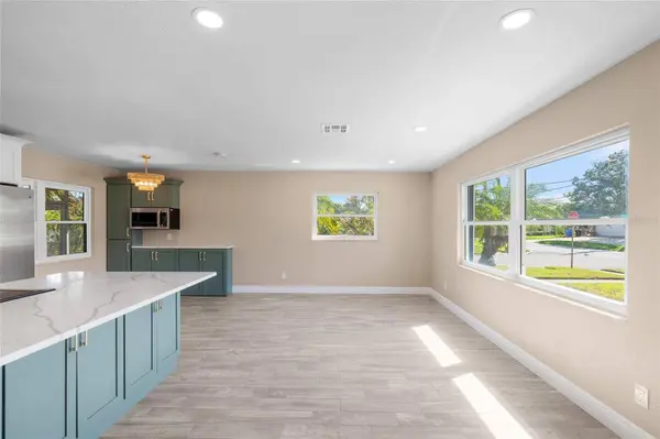 5901 DENVER ST NE, St Petersburg, FL 33703