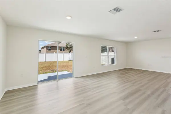 36557 NIGHT STRAWBERRY CT, Dade City, FL 33525