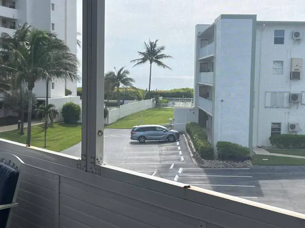 3600 N OCEAN DR #310, Riviera Beach, FL 33404