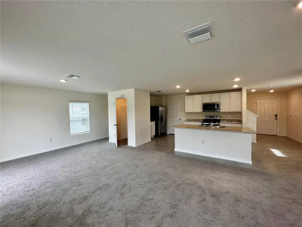 36711 SPANISH ROSE DR, Dade City, FL 33525