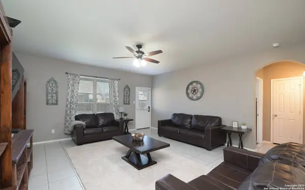 5727 Ivans Farm, San Antonio, TX 78244