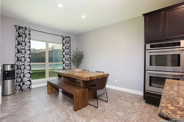 8955 Highland Dawn, San Antonio, TX 78254