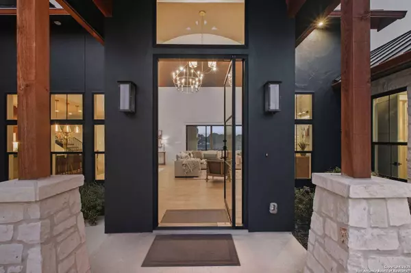 343 Janice, Castroville, TX 78009