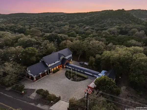 20053 Scenic Loop Rd, Helotes, TX 78023