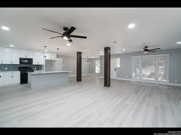 8619 Oak Ledge, San Antonio, TX 78217