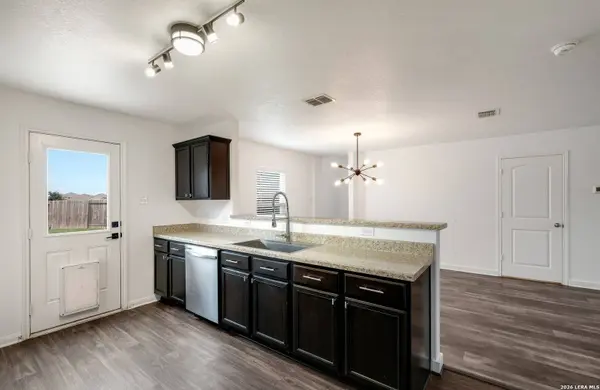 7322 Bowdre, San Antonio, TX 78252