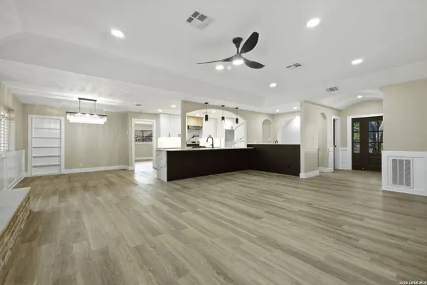 1002 Arizona Ash, San Antonio, TX 78232