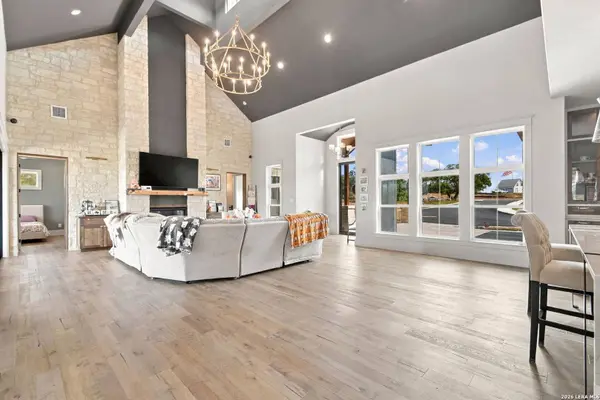 343 Janice Ave, Castroville, TX 78009