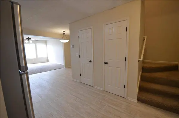 9584 N Main ST, Kansas City, MO 64155