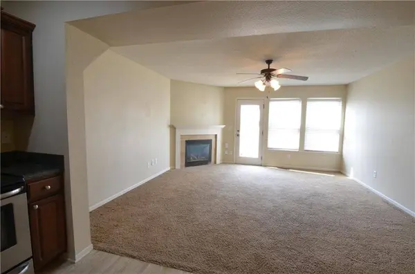 9584 N Main ST, Kansas City, MO 64155