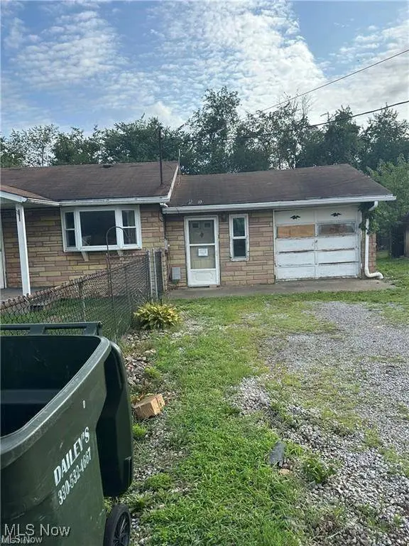 134 Hanover Ln, New Cumberland, WV 26047