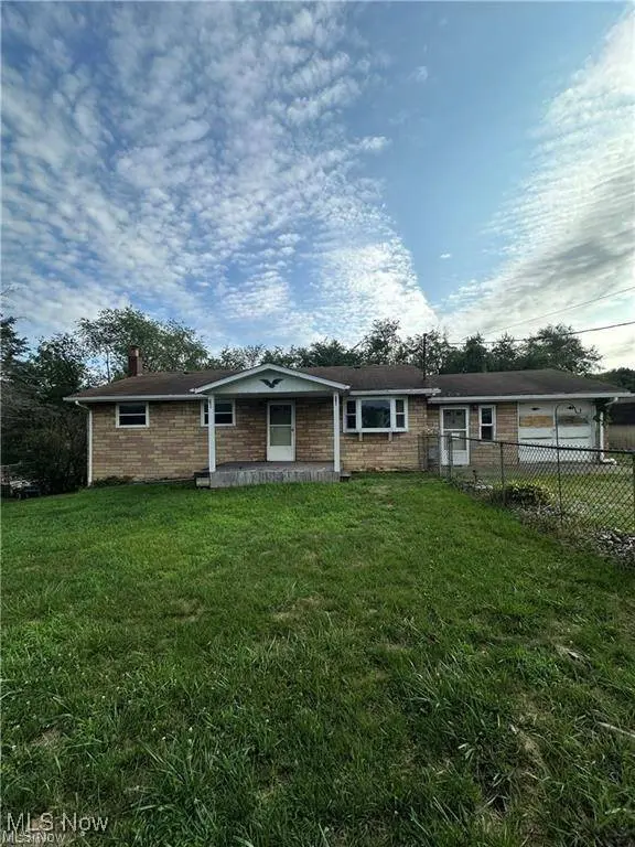134 Hanover Ln, New Cumberland, WV 26047