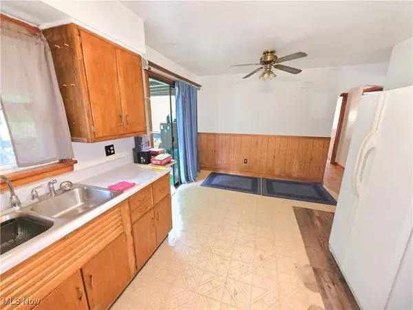 121 Valley Way, Weirton, WV 26062