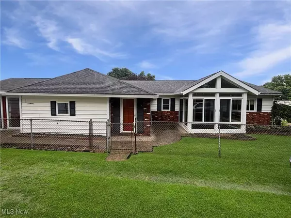 507 Harker AVE, Newell, WV 26050