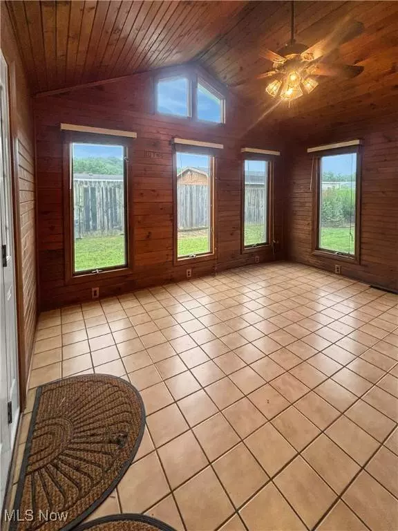 507 Harker AVE, Newell, WV 26050