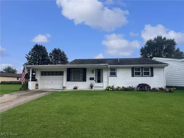 418 Phyllis, Chester, WV 26034