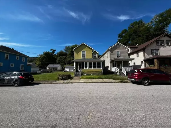 4043 Washington St, Weirton, WV 26062