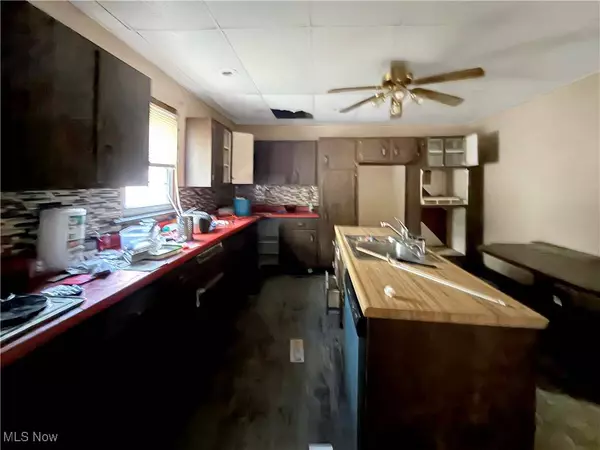 2957 Elm, Weirton, WV 26062