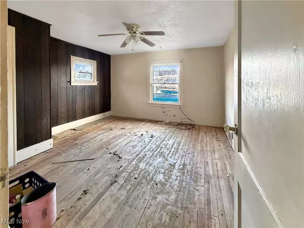 2957 Elm, Weirton, WV 26062