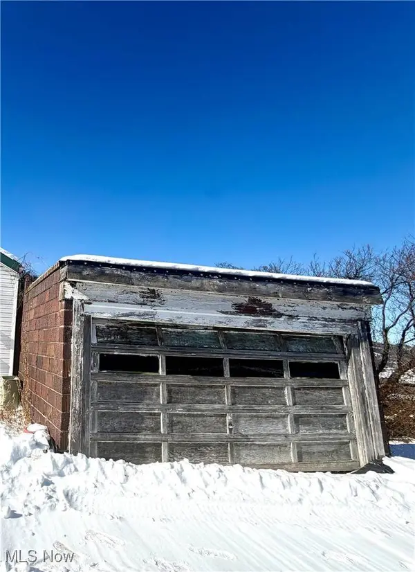 520 Stone Blvd, Wheeling, WV 26003