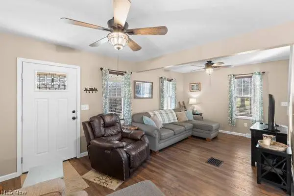 35 Lyle RD, Wheeling, WV 26003