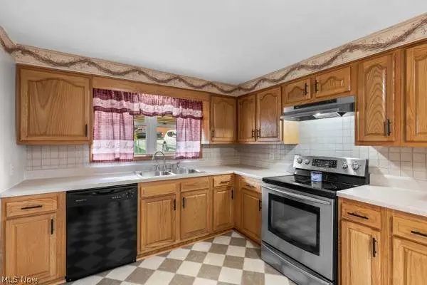 309 Washington St, Newell, WV 26050