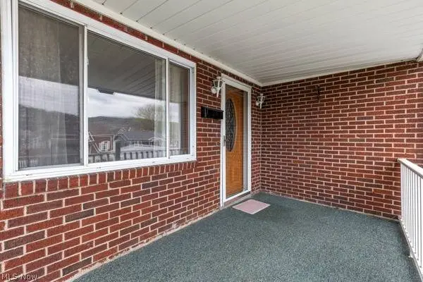 309 Washington St, Newell, WV 26050