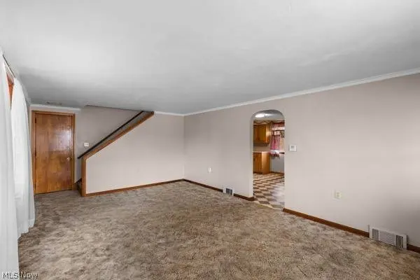 309 Washington St, Newell, WV 26050