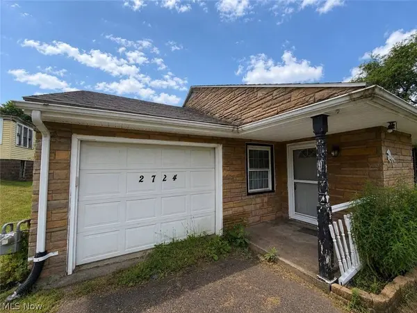 2724 Eldersville RD, Follansbee, WV 26037