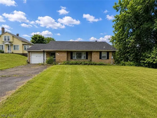 2724 Eldersville RD, Follansbee, WV 26037