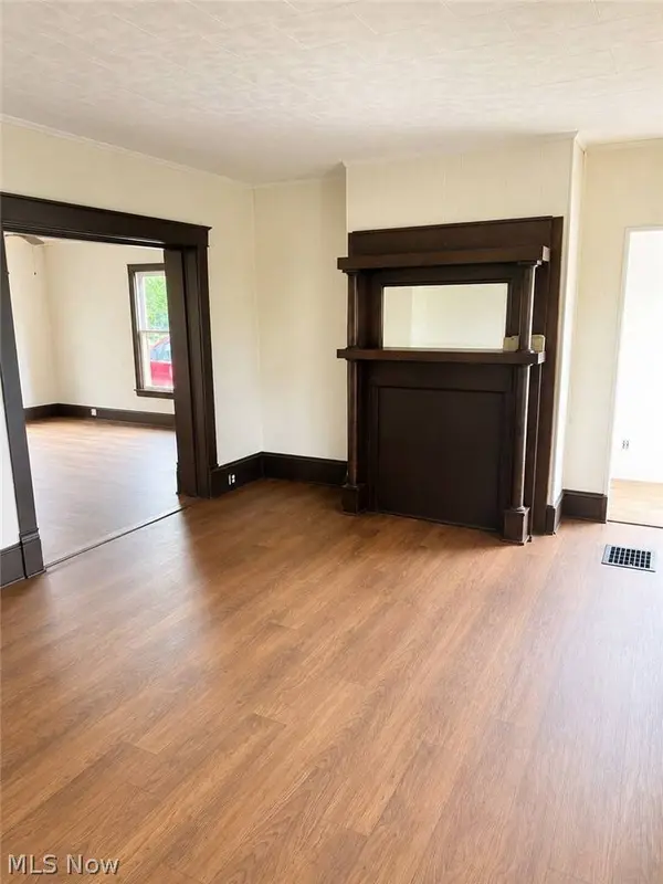 433 Cove RD, Weirton, WV 26062