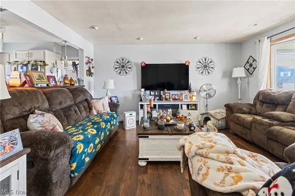 118 Arena DR, Weirton, WV 26062