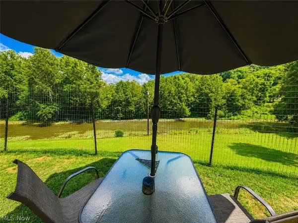 59 Elks RD, Wellsburg, WV 26070