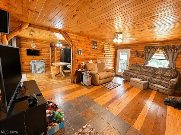 2193 McCord Hill RD, Wellsburg, WV 26070