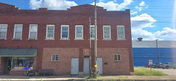 3166-3170 Main ST