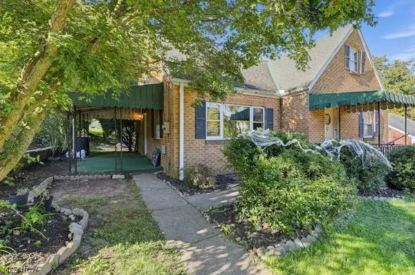 246 Wayne AVE, Weirton, WV 26062