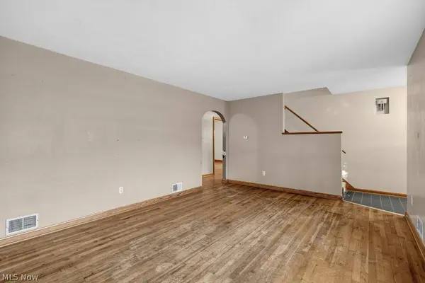 246 Wayne AVE, Weirton, WV 26062