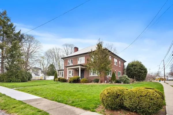 53 Beech St, Norwood, MA 02062