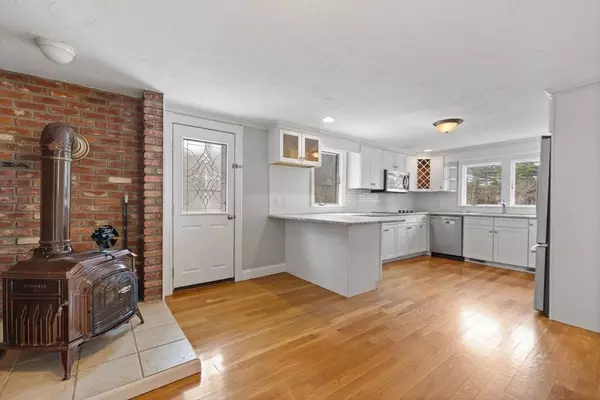 80 Suomi Rd, Pembroke, MA 02359