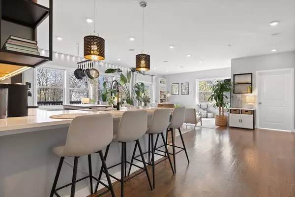 10 Ruthven Park #3, Boston, MA 02121