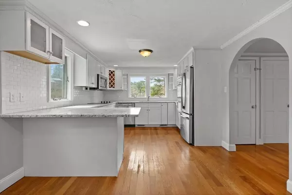 80 Suomi Rd, Pembroke, MA 02359