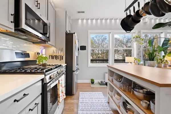 10 Ruthven Park #3, Boston, MA 02121